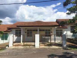Sungai petani is kedah's largest city and is located about 55 km south of alor setar, the capital of kedah, and 33 km northeast of george town, the capital city of the neighbouring state of penang. Rumah Teres 1 Tingkat Sungai Petani Sungai Petani Kedah 3 Bedrooms 700 Sqft Terraces Link Houses For Sale By Sanggaran Muniandy Rm 99 900 29737010
