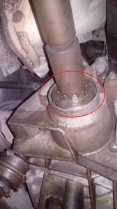 This gives room for drive shaft to be removed from diff. Oil Gasket Leak Were Drive Shaft Enters Gearbox Independent Renault Forums