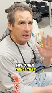 📸 Al Lindner meeting President Nixon after winning the 1974 Bassmaster  Invitational