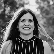 Hillary Guilford's Instagram, Twitter & Facebook