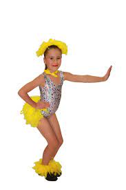 Come on, girls shake your tail feathers here we go. Shake Your Tail Feather Jaksa