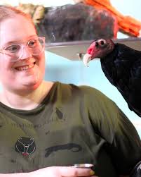 Joe's having a bad hair day. Leia doesn't mind. She loves him just the way  he is. So do we! 🦉 Photo: Amanda Stine, Lead Animal Keeper #bmd  #boonshoftmuseum #burrowingowl