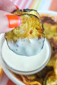 Spray the tops of the slices with oil spray. Air Fryer Zucchini Chips The Food Hussy