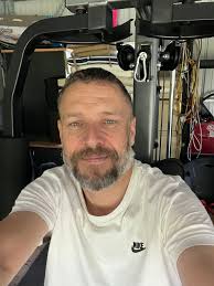 Using diet and lifestyle to manage multiple sclerosis