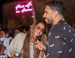 Jun 04, 2021 · نيللي كريم منى الشاذلي معكم كريم عبد العزيز الخبر التالى: Ms8refnujirvxm
