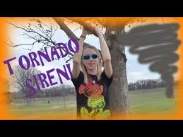 I saw a green sky and swirly clouds and decided to film, several minutes later there was a start of a funnel cloud, raining bullets, and plenty of wind. Tornado Vlog Tornado Beim Konzert O Vlog Youtube We Were Making Tie Dye Shirts Outside Lajuanad Paring