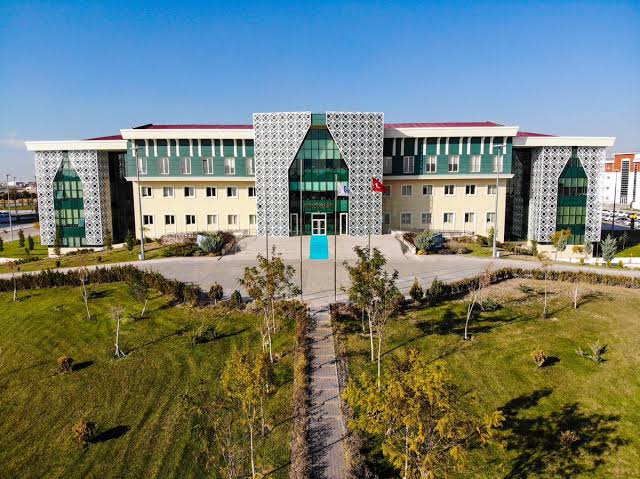 Aksaray Üniversitesi Find And Study