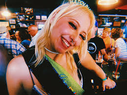 Annabelle Cullen (@annabelle.cullen) · Instagram 照片和视频