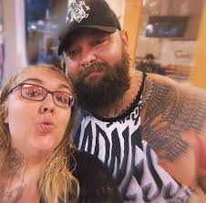 Wesley Windham's Instagram, Twitter & Facebook