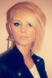 This hair type might be a fickle thing, but these flattering short hairstyles for fine hair will help you master it in a few snips. Asymmetric Hairstyles For Fine Hair Best Hairtyle Girl