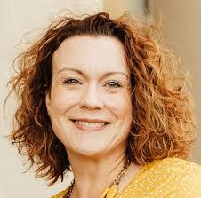 Kate Kemper's Instagram, Twitter & Facebook