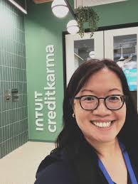 Back at it. 🙌 💪 Hiring a Senior Product Marketing Manager to be a part of  our small but mighty founding PMM team at Intuit Credit Karma! Looking for  folks who bring: -