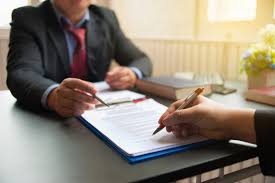 Este gratuit, comodatarul neavând obligația de a plăti contravaloarea bunului care îi este dat spre. Contractul De Comodat Ce Este Tipuri Obligatiile Partilor