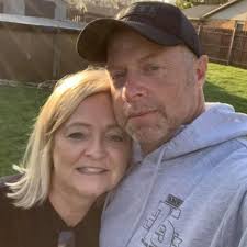 Are deer active during high temperatures and wind?