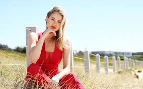 Paradise found with kassandra clementi | sunnylife australia. Kassandra Clementi Jacqueline Toboni Partner Relationship Girlfriend Husband Married Home And Away Dr Chris Brown