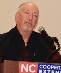 Apple industry leader in hall of fame