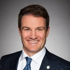 Taylor Bachrach (@taylorbachrach)