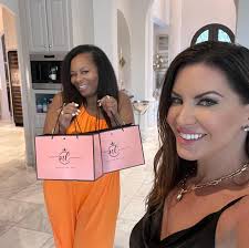 It's the coolest feeling in the world when a FABULOUS client, who lives in  New Jersey, (that I love without ever meeting in person), comes to town! I  finally got to hug