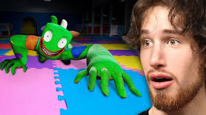 Adding the SCARIEST Monsters to our Backrooms Game