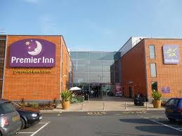 Of the budget hotel chains, premier inn is the largest in the uk and of relatively high quality. Premier Inn Bath Road From Car Park Picture Of Premier Inn London Heathrow Airport T2 T3 Bath Road Hotel Hounslow Tripadvisor