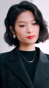 Reencuentro Lleno de Conflictos: El Director General Descubre a Quien Lo  Salvó en el Pasado.