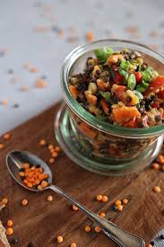 Mittagspause Leichter Linsensalat Mit Gemuse Linsensalat Leckere Salate Und Ballaststoffreiche Rezepte