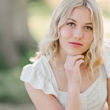 Angela Hulme's Instagram, Twitter & Facebook