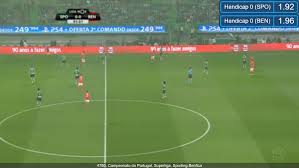 Caso você quiser assistir ao jogo do benfica em tela cheia, basta clicar no link do jogo, e após ele abrir, clicar no botão quadrado no canto inferior direito Tugasports Benfica Tv