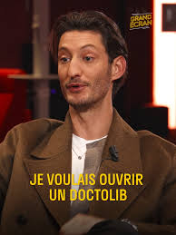 Sami Outalbali joue avec le destin de Rahim dans la saison 3