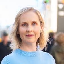 Pauline Green's Instagram, Twitter & Facebook