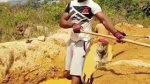 Cas confirmés, mortalité, guérisons, toutes les statistiques Francis Ngannou Doing Some Manual Labour In His Native Cameroon Youtube