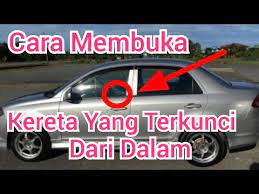 Cara membuka kunci pintu yang macet menggunakan obeng dan sekrup adalah sebagai berikut: Cara Membuka Kereta Terkunci Dari Dalam Projek62 Lihat Description Youtube