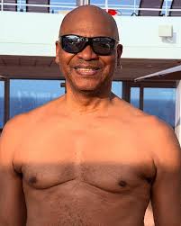 I was never able to get the body tan to catch up to my facial tan. Looking  forward to trying again 😎