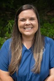 Leslie Fordham's Instagram, Twitter & Facebook