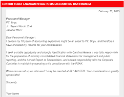 Seiring perkembangan zaman, banyak perusahaan yang sudah menggunakan email untuk menerima hal yang perlu diperhatikan dalam pembuatan surat lamaran kerja via email adalah semua berkas lampiran yang biasa anda foto copy diganti. Contoh Lamaran Kerja Bahasa Inggris Email Blog Pendidikan
