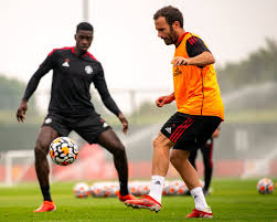 Manchester united will host rivals leeds united at old trafford on the opening weekend of the 2021/22 premier league season. 5q1f7ugubuotpm