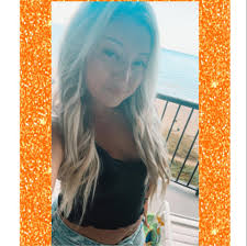 How much to feed a 10-month-old Vietnamese pot-bellied pig?