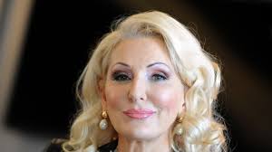 Quotenmeter sprach mit sabine wilmes (executive producer unterhaltung daytime/primetime) und barbara krings (executive producer) über den erfolg von «hot oder schrott». K32s5c3motjubm