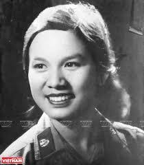 Anh Ninh's Instagram, Twitter & Facebook