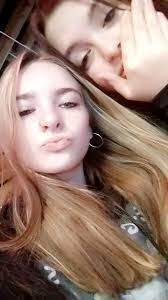 Sandra Annis's Instagram, Twitter & Facebook