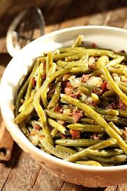 Free Up Space On The Cooktop And Make These Easy Southern Green Beans Right In The Slow Cooker They Re Slow Cooker Green Beans Green Bean Recipes Green Beans