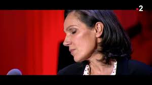 Béatrice Uria Monzon interprète en live "L'amour est un oiseau rebelle"  #ONPC
