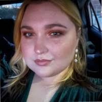 Emma Kinnison's Instagram, Twitter & Facebook