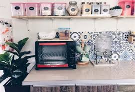 Pelanggan pelanggan dunia kabinet dapur terdiri daripada pelbagai lapisan masyarakat, ini kerana harga yang di tawarkan mengikut kadar semasa tanpa keuntungan orang tengah. Susun Atur Dapur Kecil Tanpa Kabinet Desainrumahid Com
