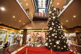 Cei de la banca transilvania vor toate unitatile si filialele bancii transilvania lucreaza astfel: Program Special De SÄrbÄtori La Iulius Mall Liber La DistracÅ£ie Pe GheaÅ£Ä In Prima Zi De CrÄciun Timispress Ro