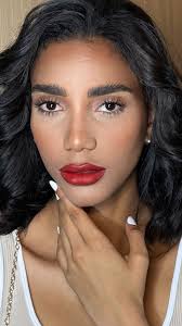 Jeloulovers ✨ a nosotros nos encanta verlas hermosas, felices y brillando  como se merecen 😍💖 Y qué mejor forma de hacerlo que resaltando su belleza  con nuestro increíble glam squad 🙌💄✨ •