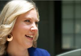 Melissa Cluff's Instagram, Twitter & Facebook