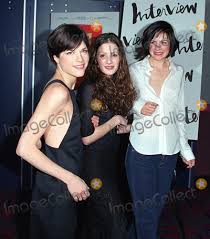 Мэри бейтнер (родилась в 1960), кэтрин бейтнер (родилась в 1968) и элизабет бейтнер (родилась в 1970). Photos And Pictures Selma Blair Aleksa Pallindino And Nancy Anne Ridder At The Premiere Of Todd Solondz S Film Storytelling Hosted By Fine Line Features Interview Magazine And Diesel At The United