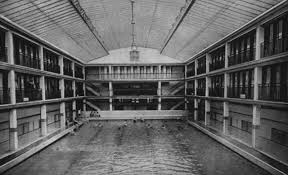 Image La Piscine Molitor Accueille Le Street Art Almanart Paris Photo Piscine Paris
