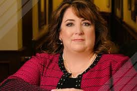 Laura Mimms's Instagram, Twitter & Facebook